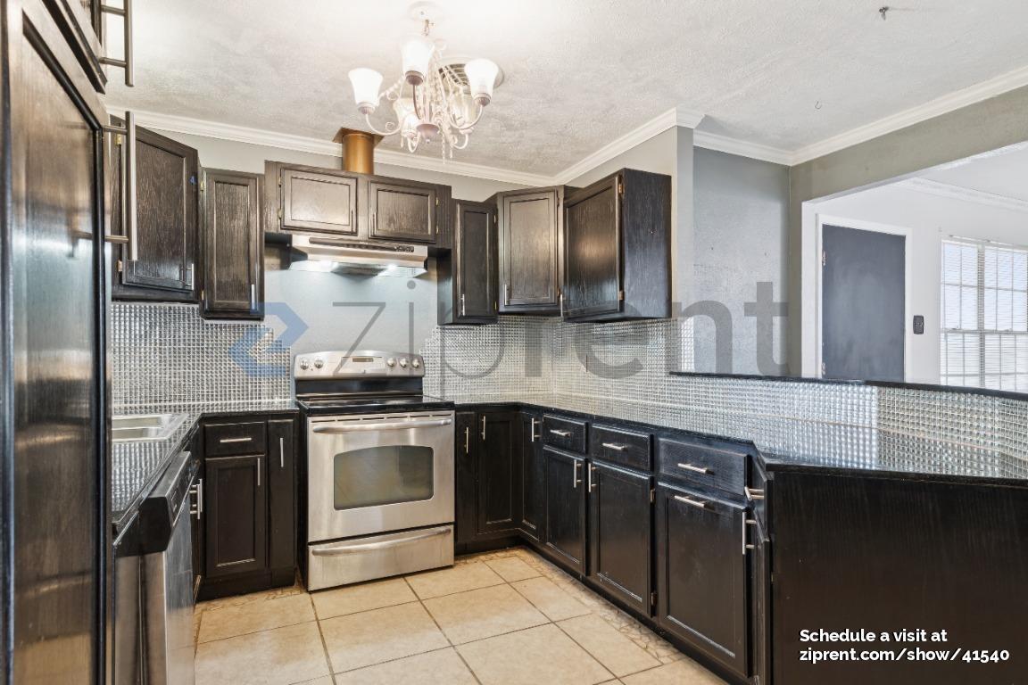 Building Photo - 1624 Petroleum Dr