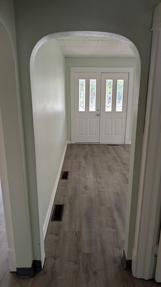 hallway - 2006 52nd St