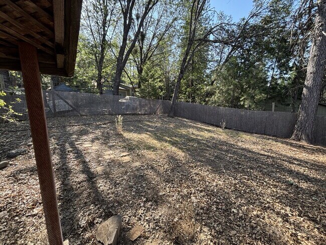 Building Photo - Freshly remodeled home in Pleasant Valley with private yard for rent!