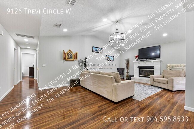 Building Photo - 9126 Trevi Cir W