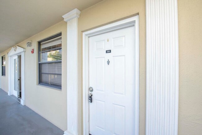 Building Photo - 3515 Village Blvd