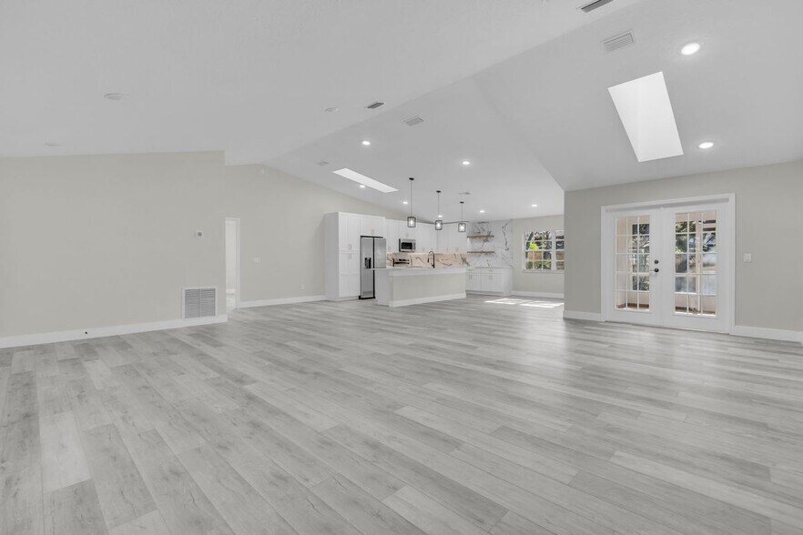 Building Photo - 1812 Corolla Ct