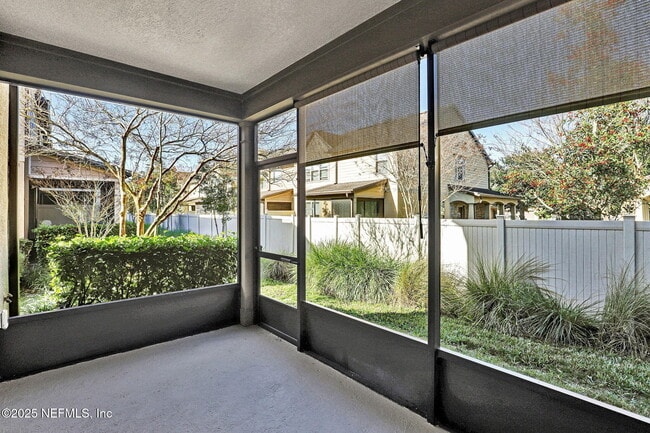 Building Photo - 7019 Buroak Ct