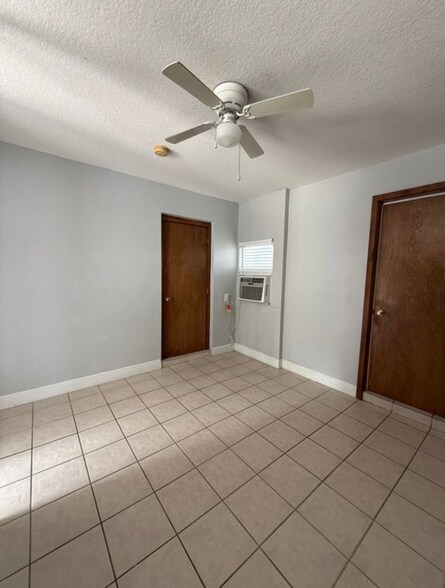 Building Photo - 2725 Uintah Ave