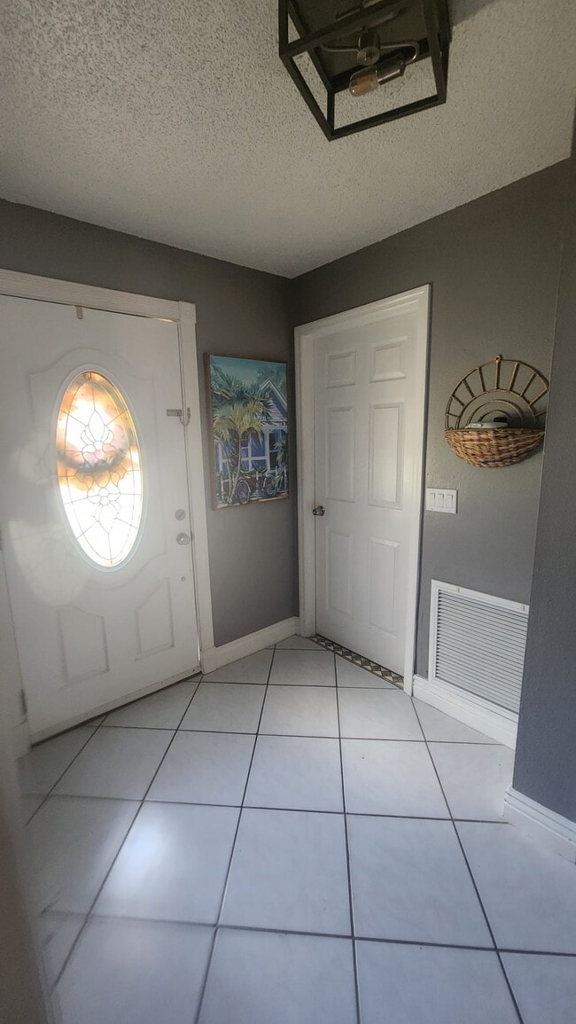 Building Photo - 2905 Autumnwood Trail