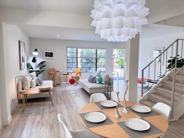 Building Photo - 4459 Ventura Canyon Ave