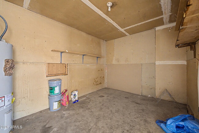 Building Photo - 932 W Libra Dr