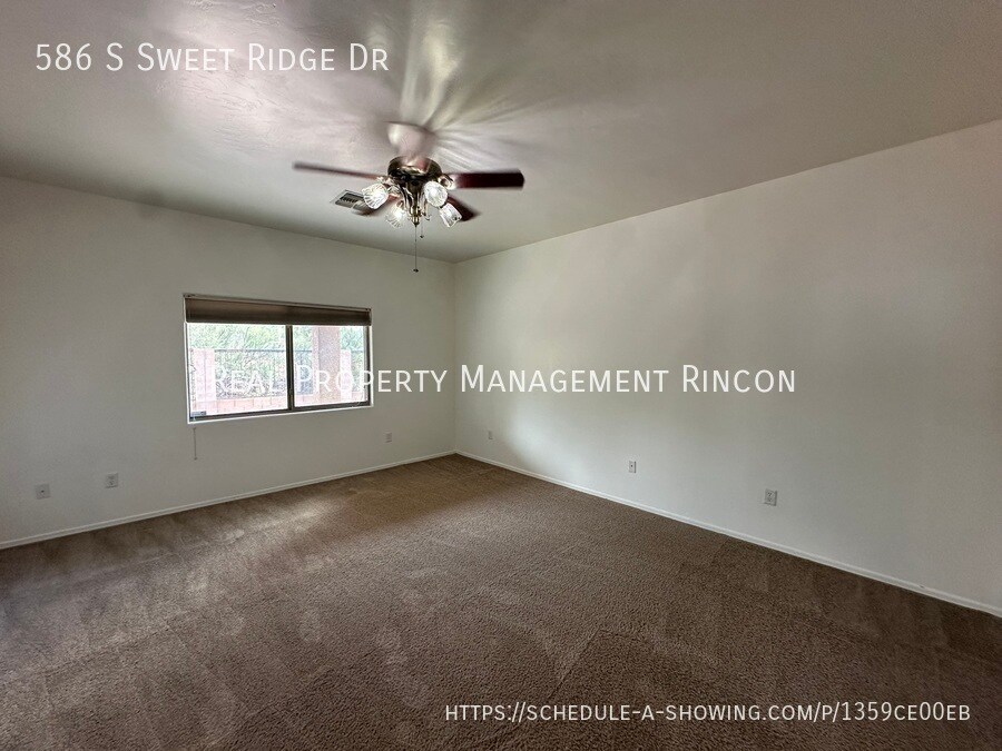 Building Photo - 586 S Sweet Ridge Dr