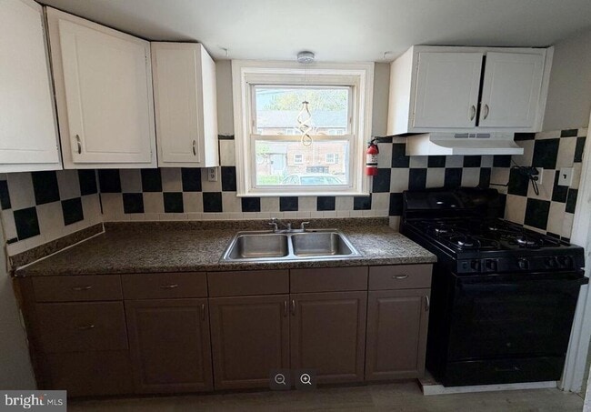 Building Photo - 2609 Kane St