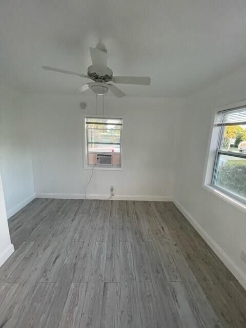 Building Photo - 3890 Lakewood Rd