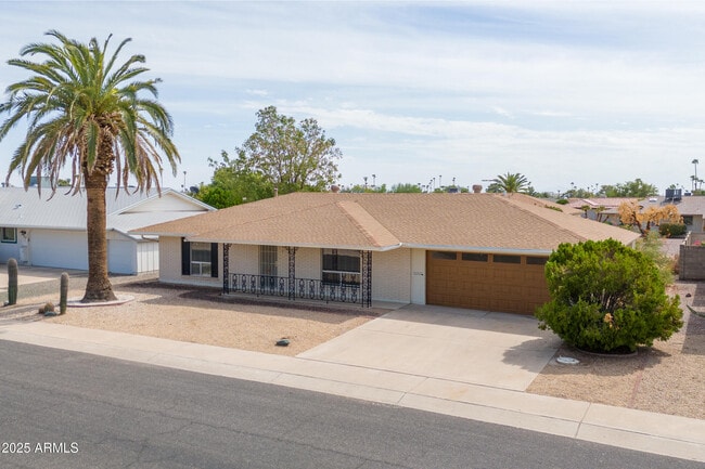 Building Photo - 10301 W Charter Oak Dr