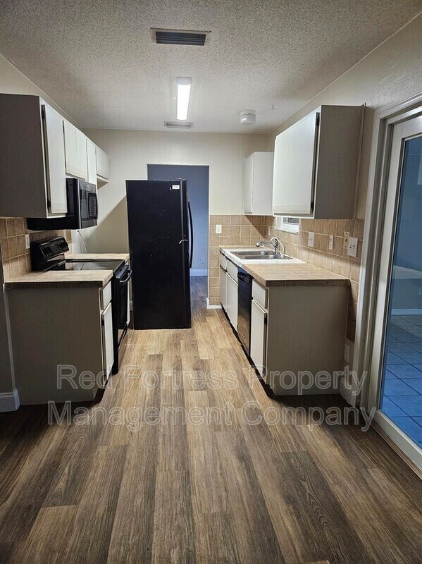 Building Photo - 15836 Keygrass Ln