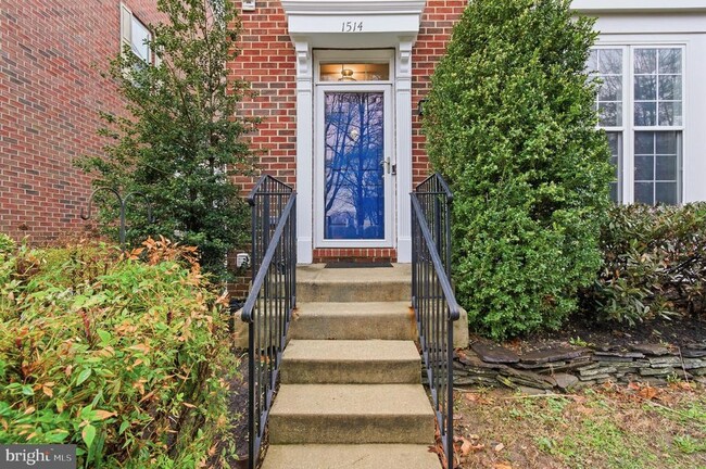 Building Photo - 1514 Long Dr Ct