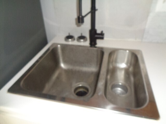 Building Photo - 2225 Mimosa Dr