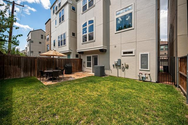 Building Photo - 1850 Wood Ledge Pl