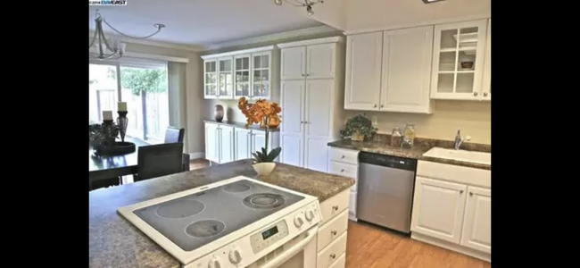 Kitchen - 2794 Dos Rios Dr