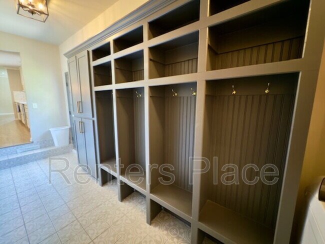 Building Photo - 4051 E 46th Pl