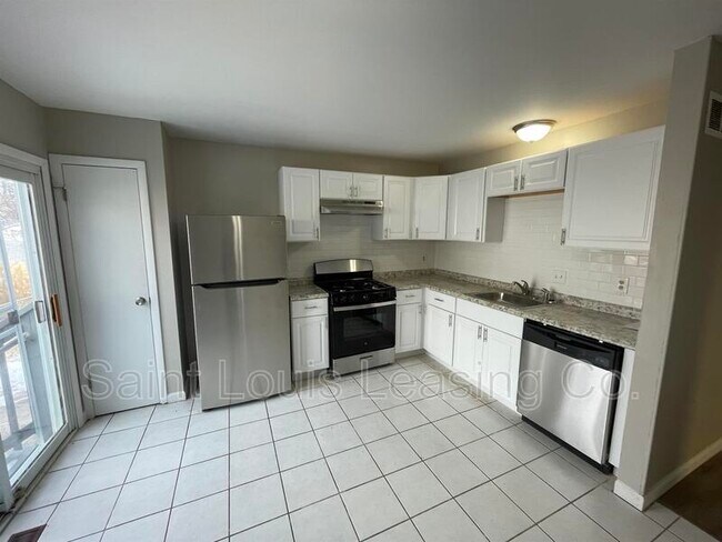 Building Photo - 1657 Ventnor Pl