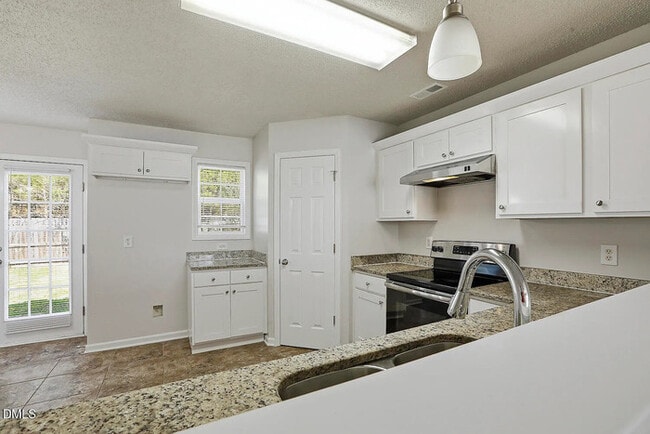 Building Photo - Earn Wealth While Leasing - Like a Homeowner - Lease to Own