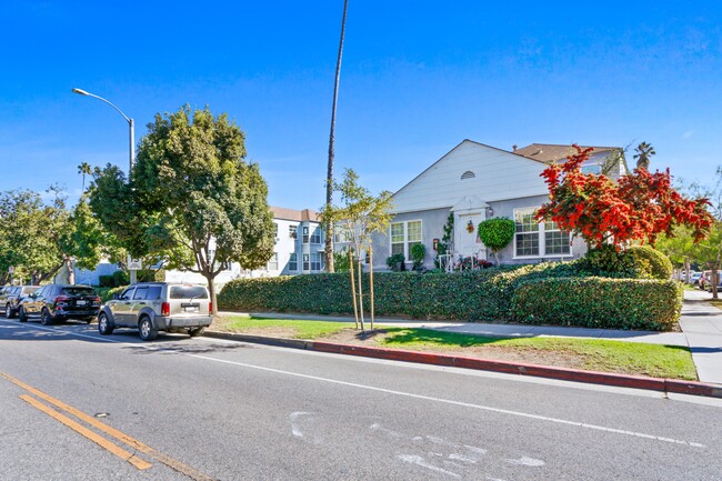 Interior Photo - 805 23rd Street