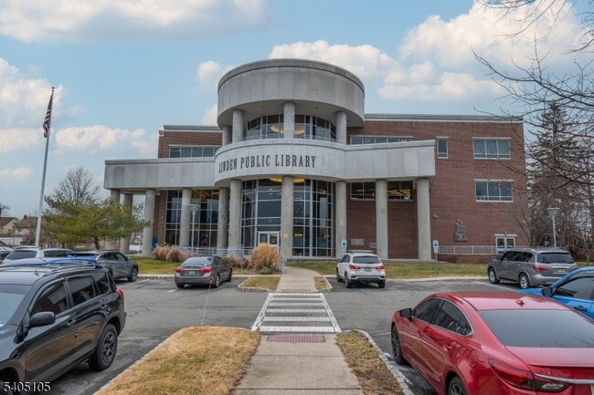 Building Photo - 36 E Henry St