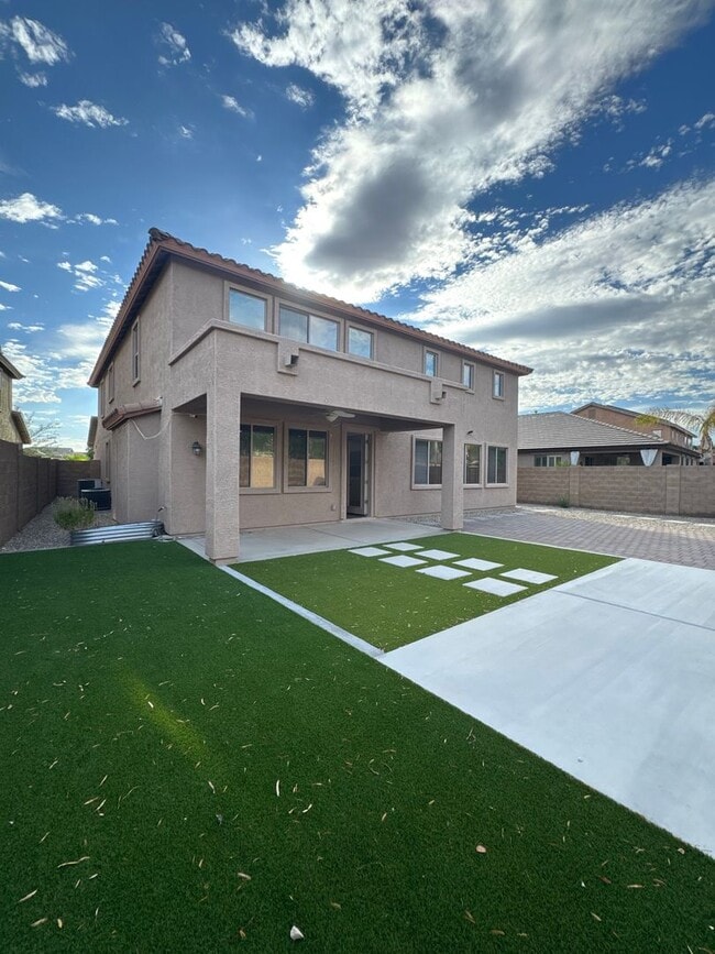 Building Photo - 29855 N 71st Dr