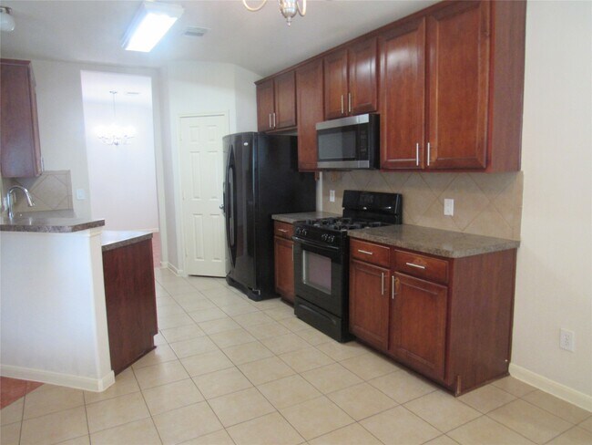 Building Photo - 2611 Colony Haven Cir