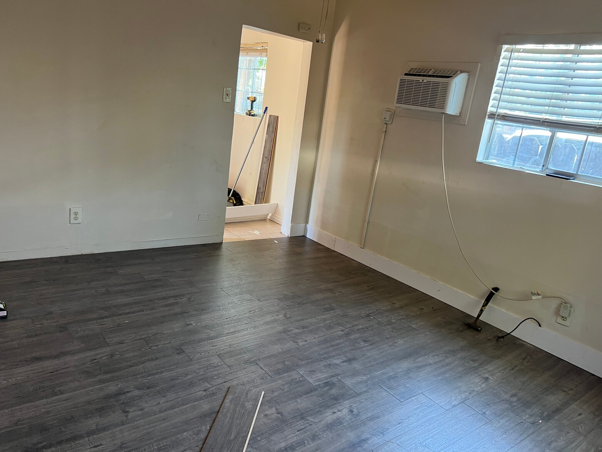 Bedroom - 920 W 13th St