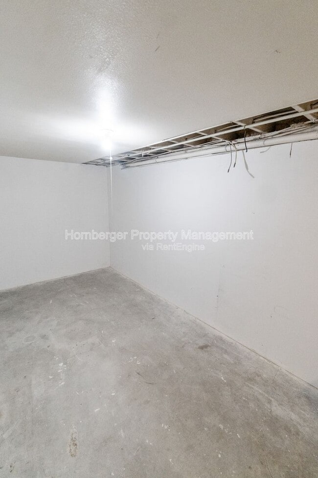 Building Photo - 7024 N Wiscomb St