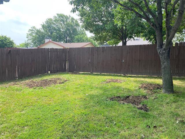 Building Photo - 2704 Winding Creek Dr