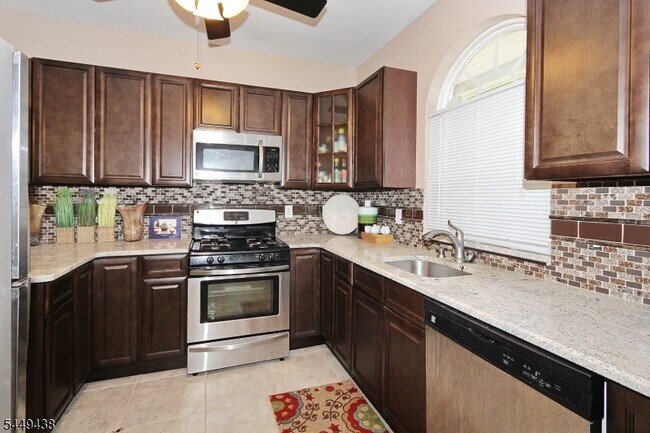 Building Photo - 1408 Norwood Way