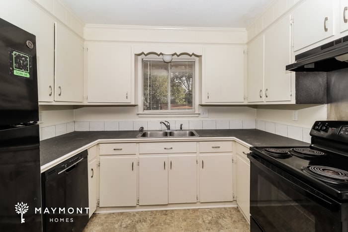 Building Photo - 421 Monica Ln