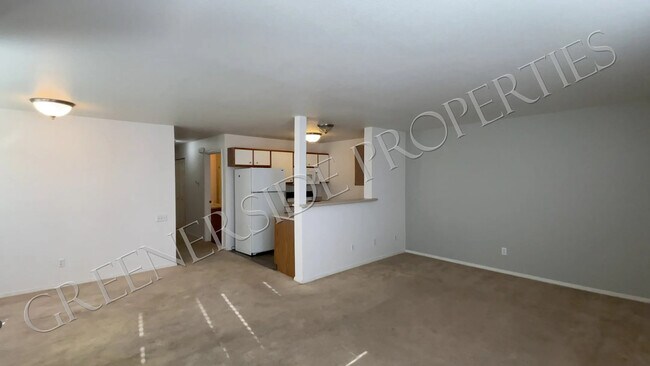 Building Photo - 677 Paradise Plz