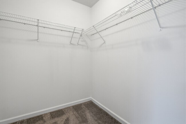 Building Photo - 10 Crabapple Ct