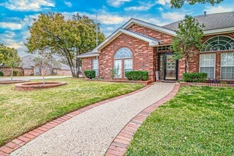 Building Photo - 4601 Cherrywood Dr