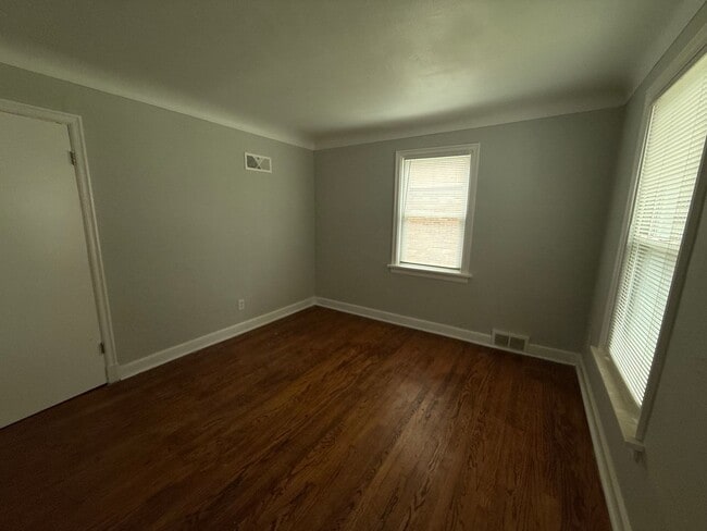 Building Photo - 9066 Pallardy Ln