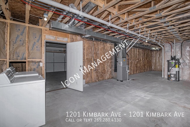 Building Photo - 1201 Kimbark Ave
