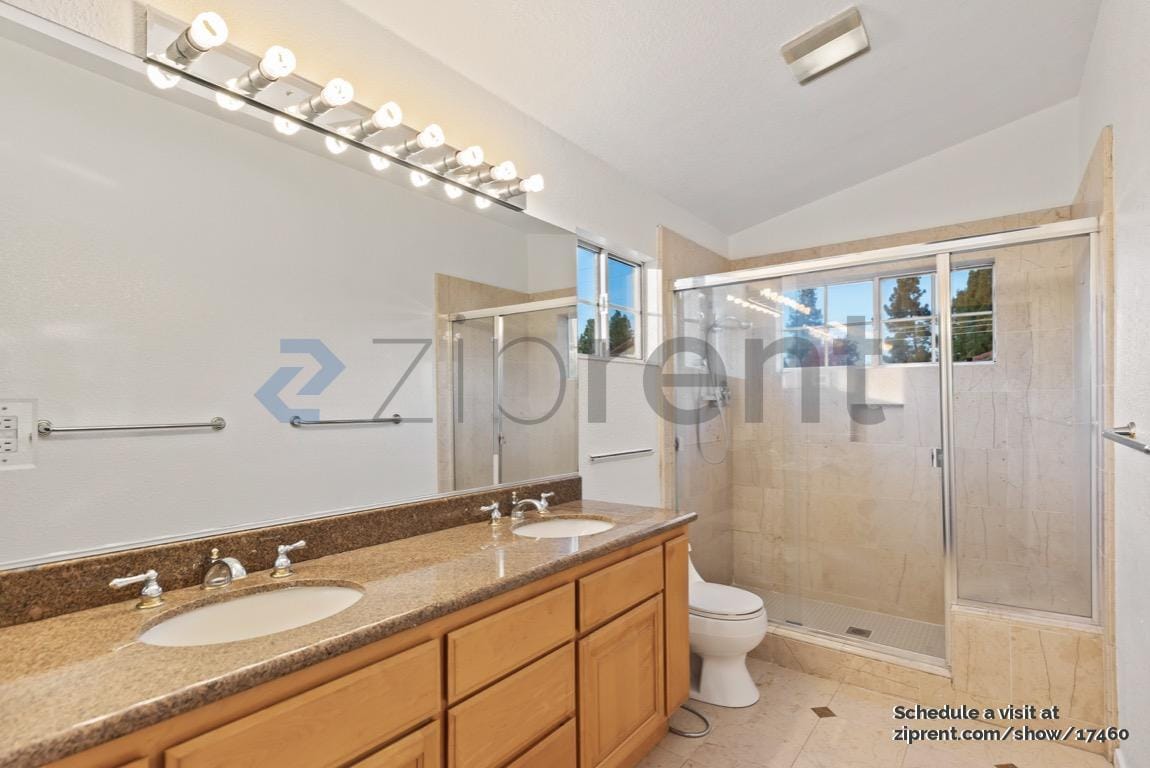 Building Photo - 39986 Barbara St