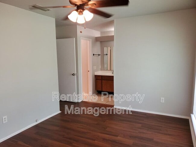 Building Photo - 3017 Abston Dr