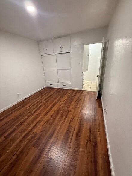Bedroom - 20 H St