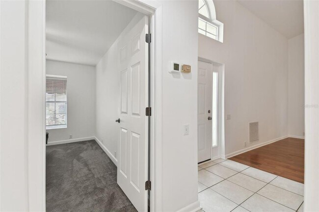 Building Photo - 4327 Murfield Dr E