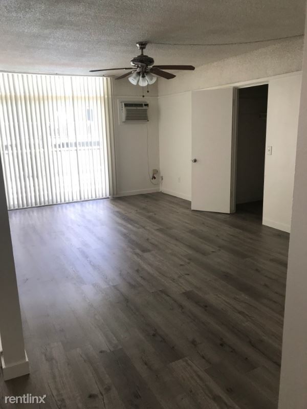 Building Photo - 1 br, 1 bath Apartment - 2187 E 21st St