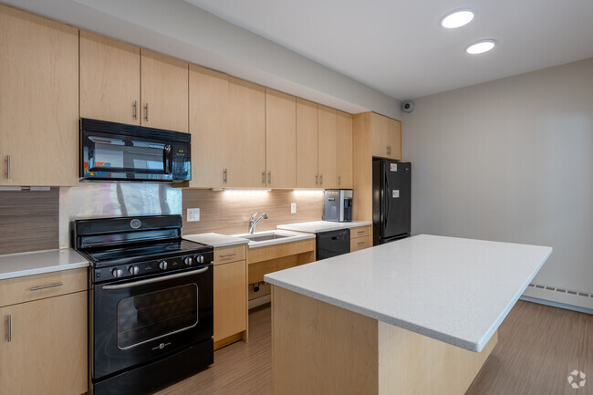 Townhome: Community House Kitchen - Grace West II