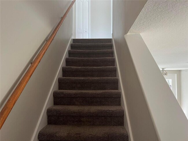 Building Photo - 10452 Blackmore Dr