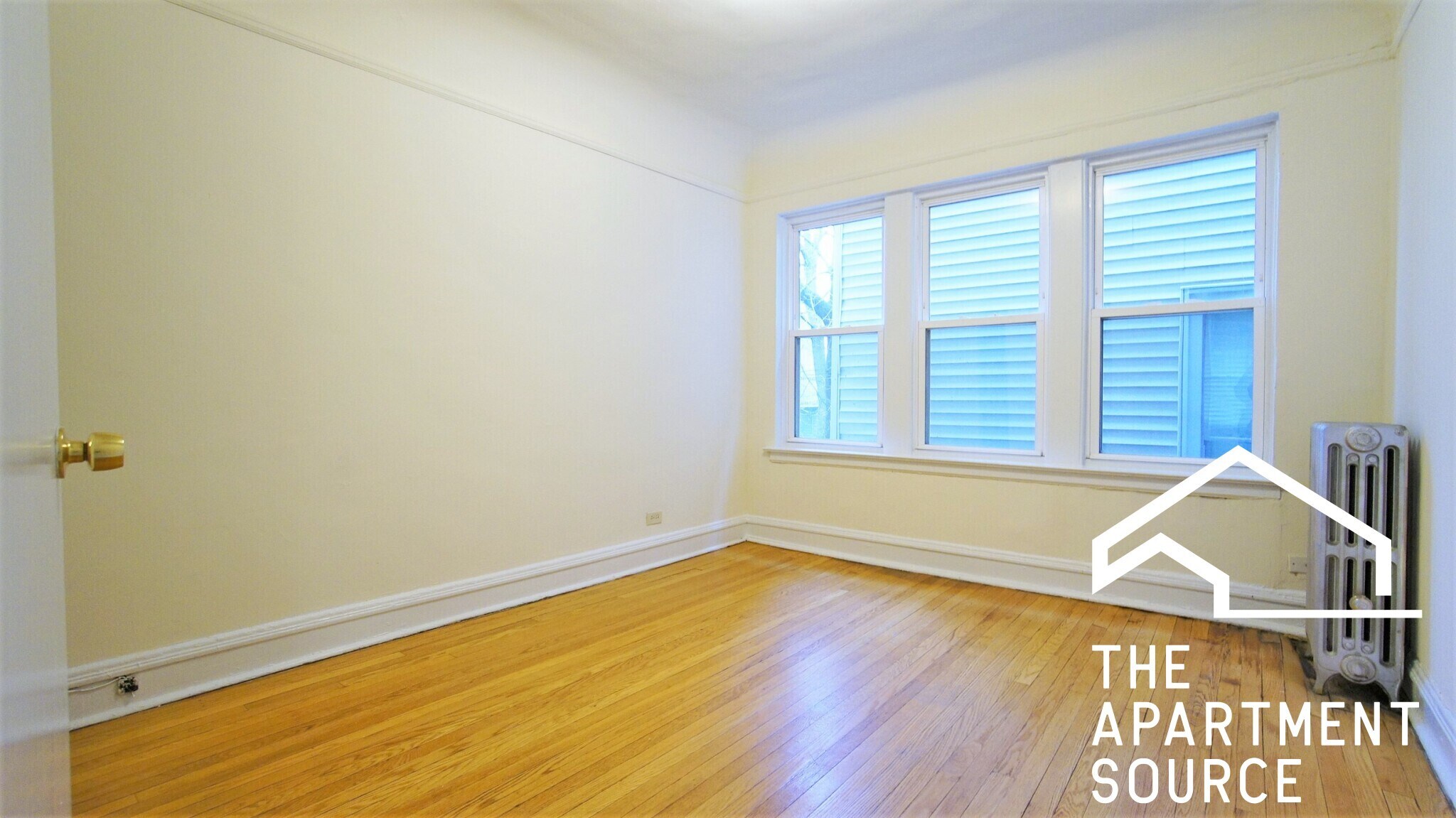 Building Photo - 2948 N Albany Ave