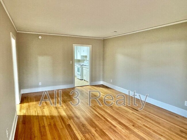 Building Photo - 108 Brantwood Dr