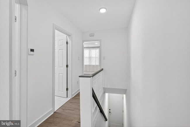 Building Photo - 1650 W Cheltenham Ave