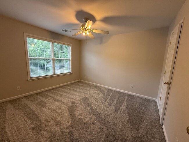 Building Photo - Charming Cul-de-Sac Living in the Heart of Greer