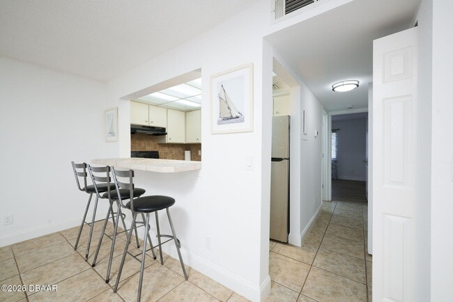 Building Photo - 633 S Palmetto Ave