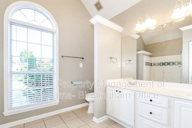 Building Photo - 108 Flagstone Ln